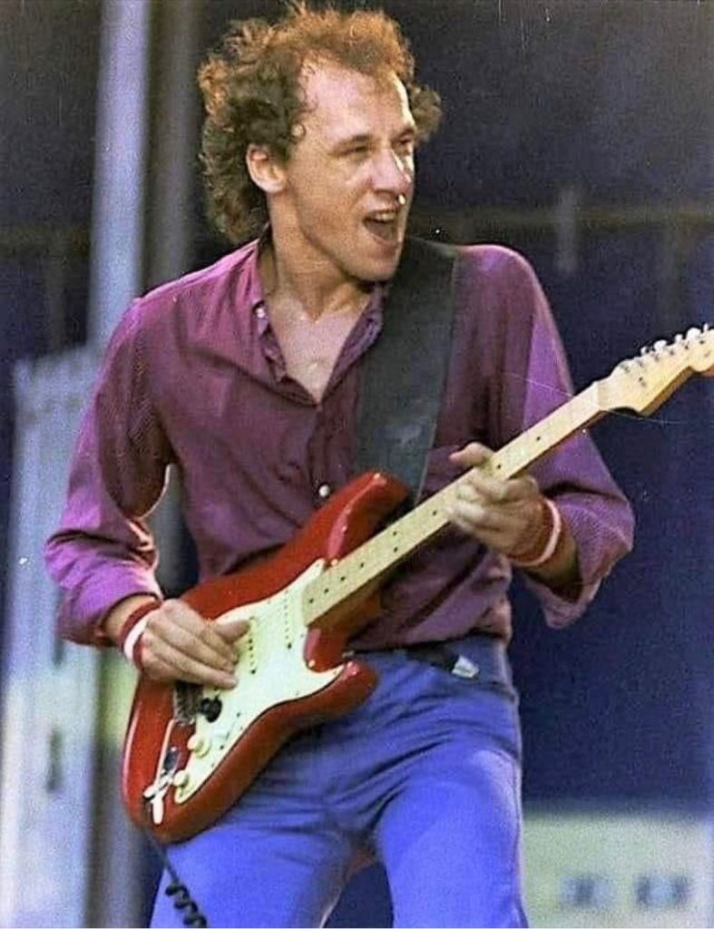 Mark Knopfler red stratocaster